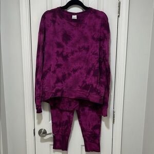 all in motion Magenta Crewneck Sweatshirt & Jogger set. Top L. Bottom M.